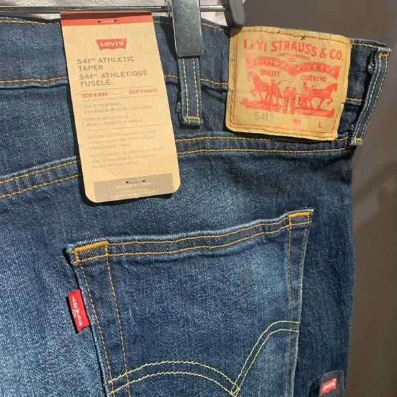 Levi’s Blue Denim Jeans - Picture 5 of 5